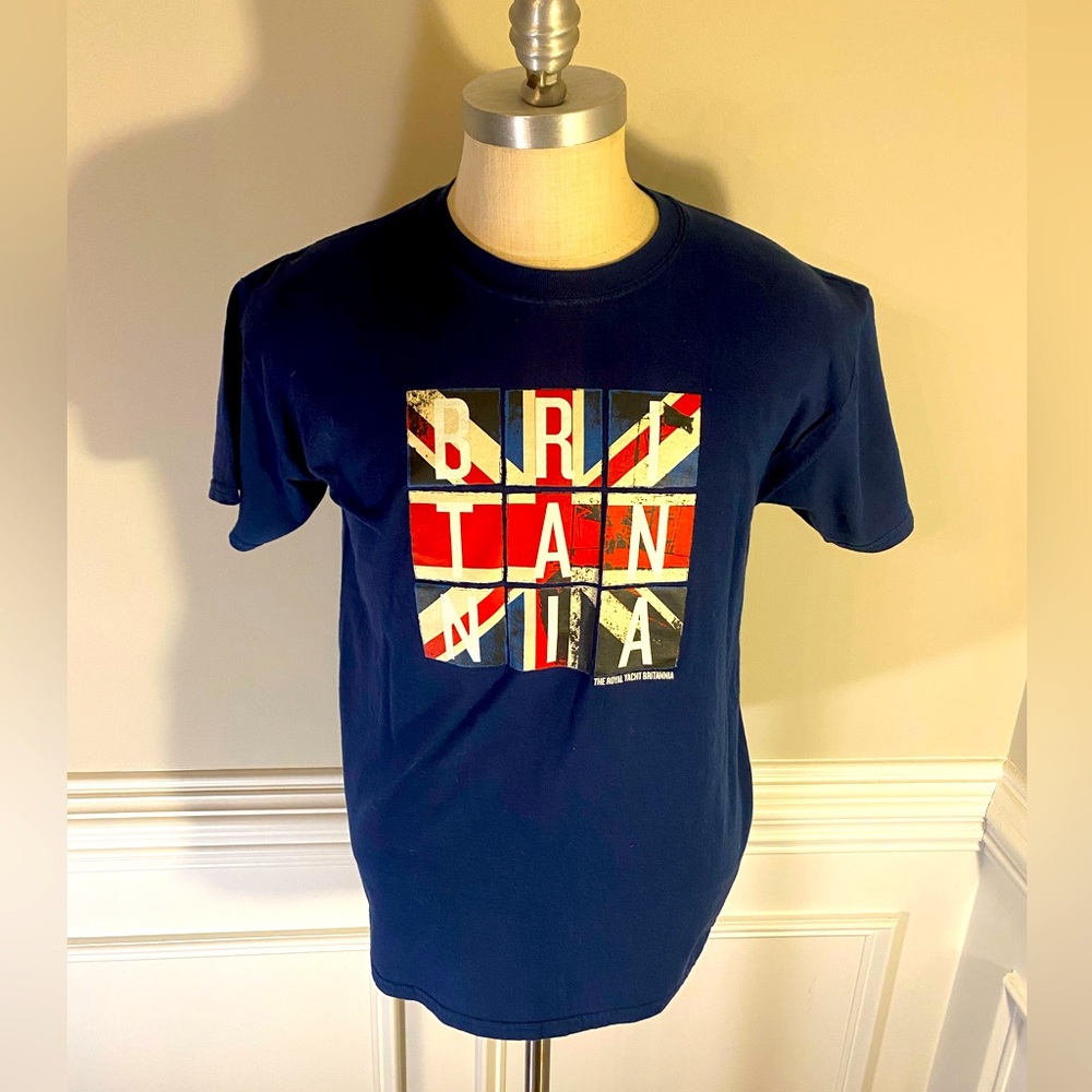 AWESOME! Britannia Blue/Red/White Flags T-Shirt(95)